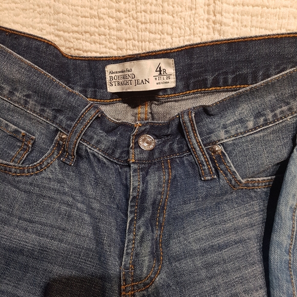 BOGO Abercrombie jeans like new! - Picture 2 of 7